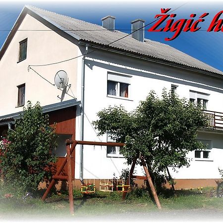 Rooms Zigic Korenica Buitenkant foto