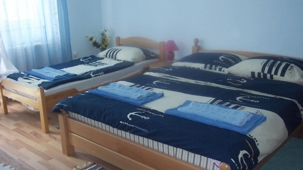 Rooms Zigic Korenica Kamer foto