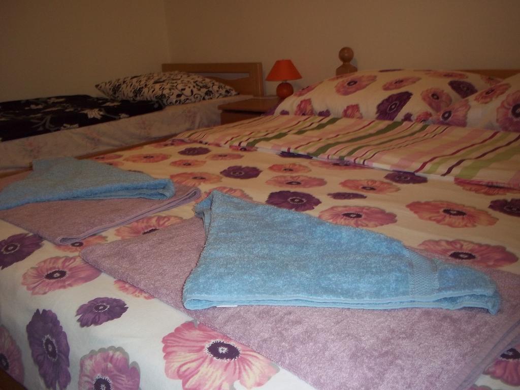 Rooms Zigic Korenica Kamer foto